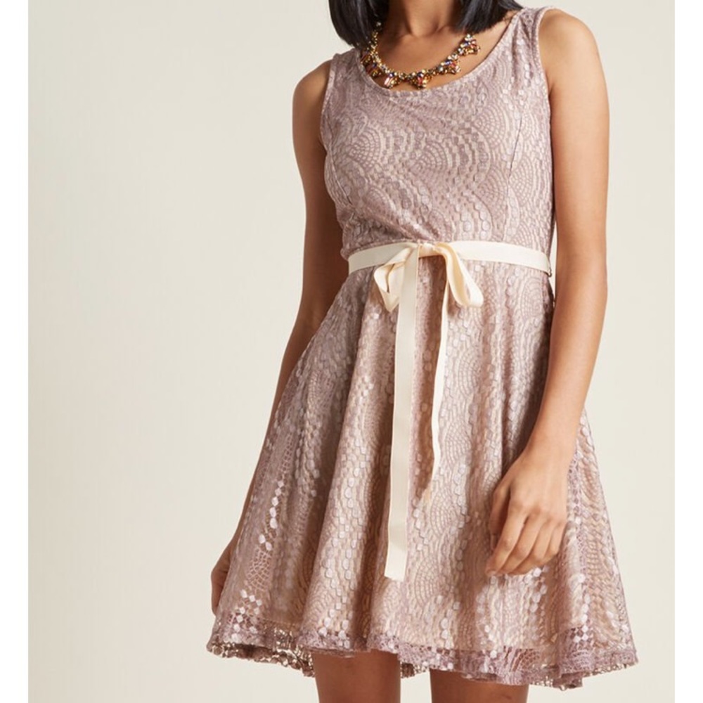 ModCloth lace dress with bow - cute twee aesthetic dress